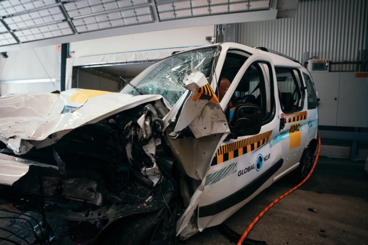 Latin NCAP Peugeot Auto A Auto