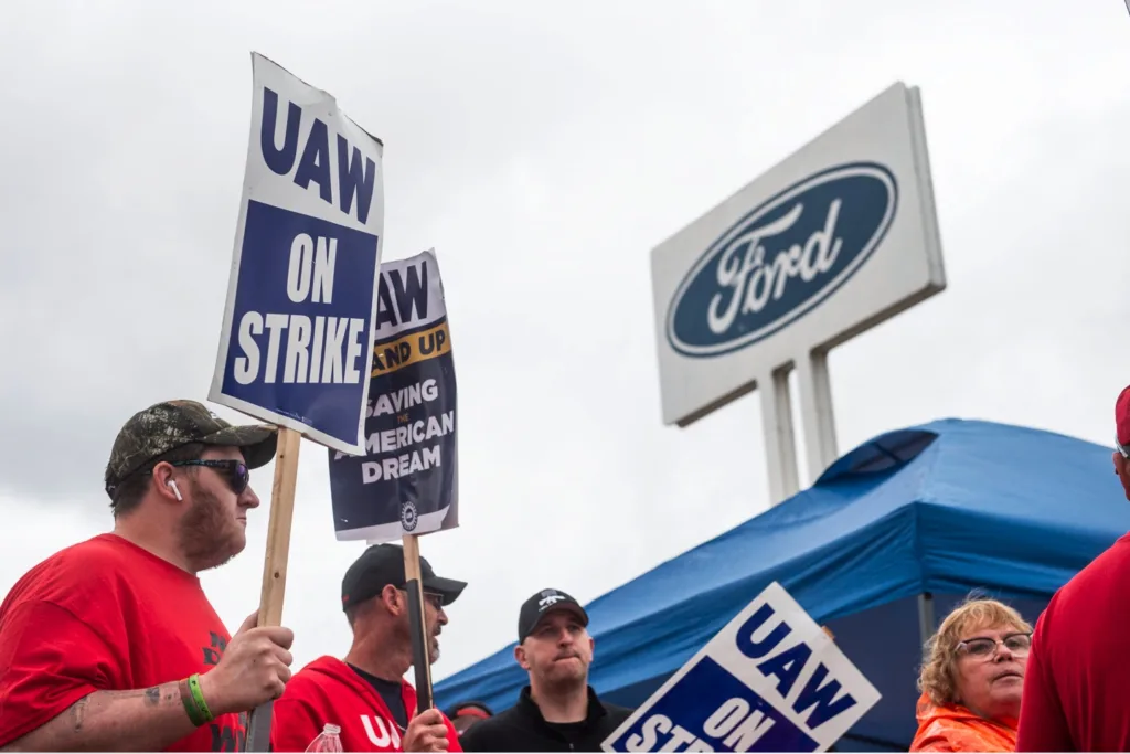 UAW Huelga llega tentativamente a su fin