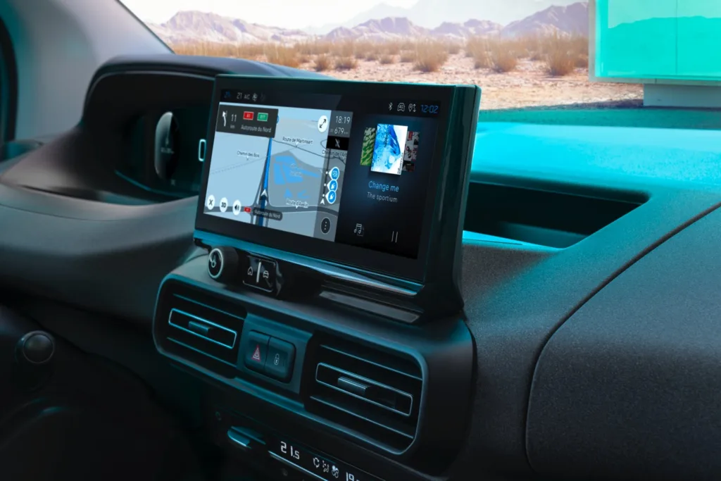 Peugeot e-Rifter 2024: más tecnología, mayor autonomía y misma amplitud