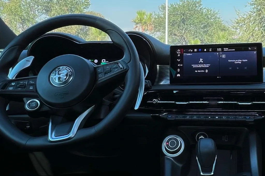 Interior Alfa Romeo Tonale PHEV 2024