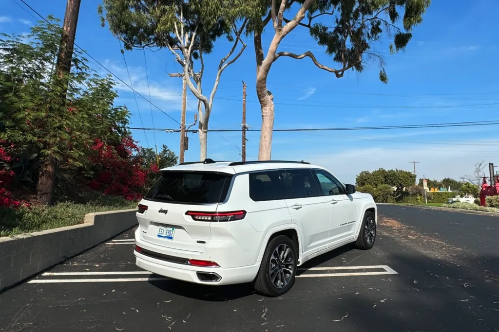 Jeep Grand Cherokee L L.A.