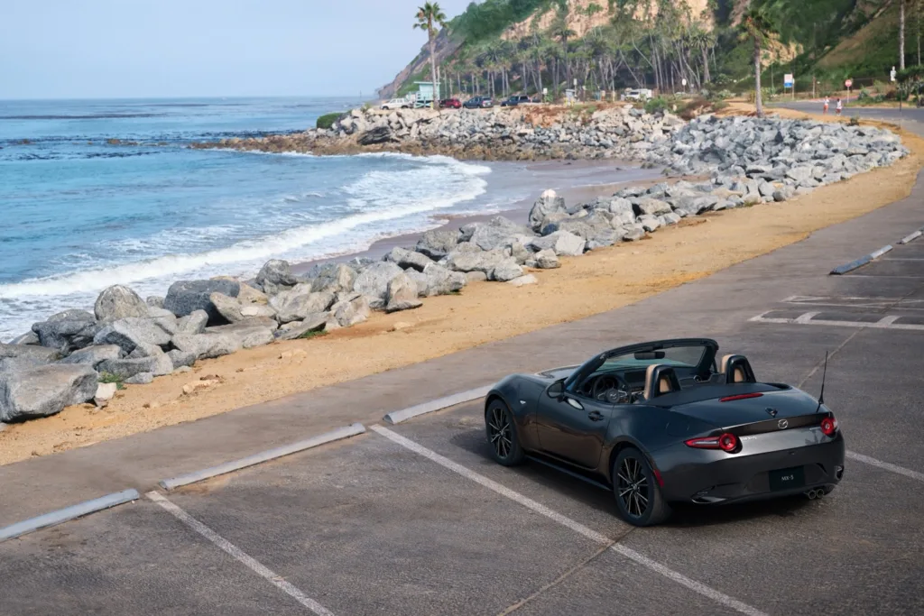 Mazda MX-5 Miata 2024