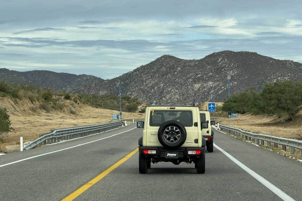 Jimny 5-Door Primer Contacto