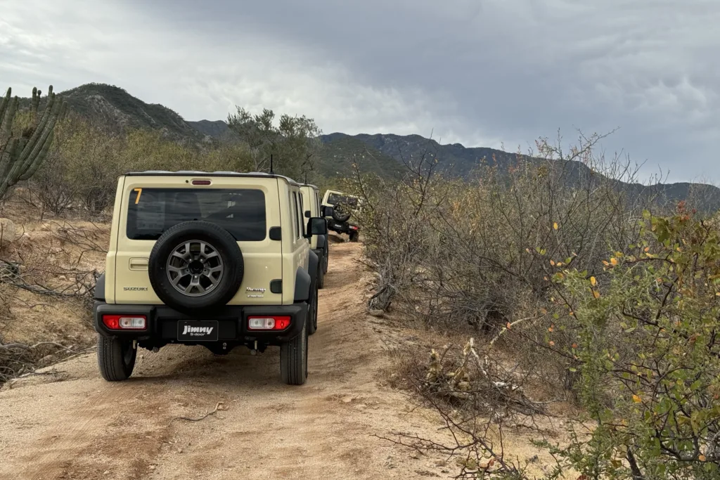 Jimny 5-Door Primer Contacto