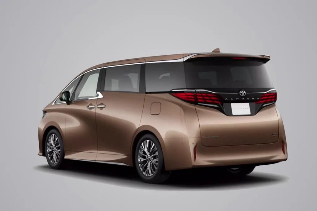 Toyota Alphard PHEV Japón