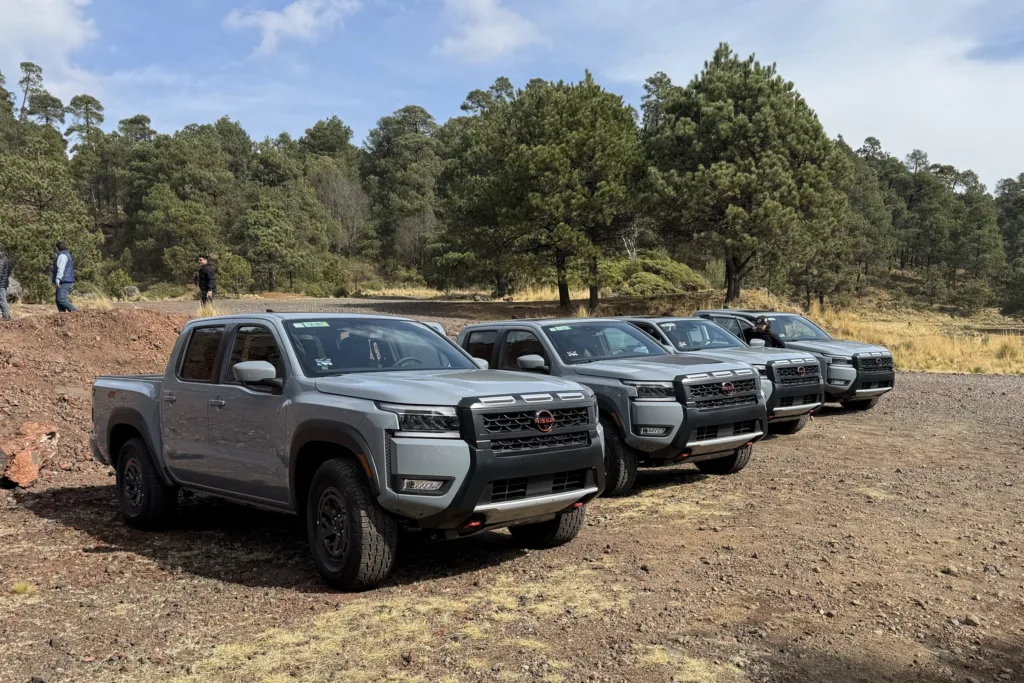 Nissan Frontier V6 PRO-4X Primer Contacto