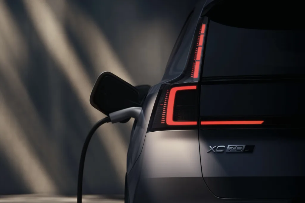 Volvo XC70 Teaser China