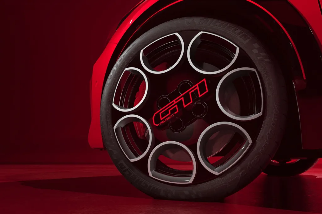 Peugeot E-208 GTI