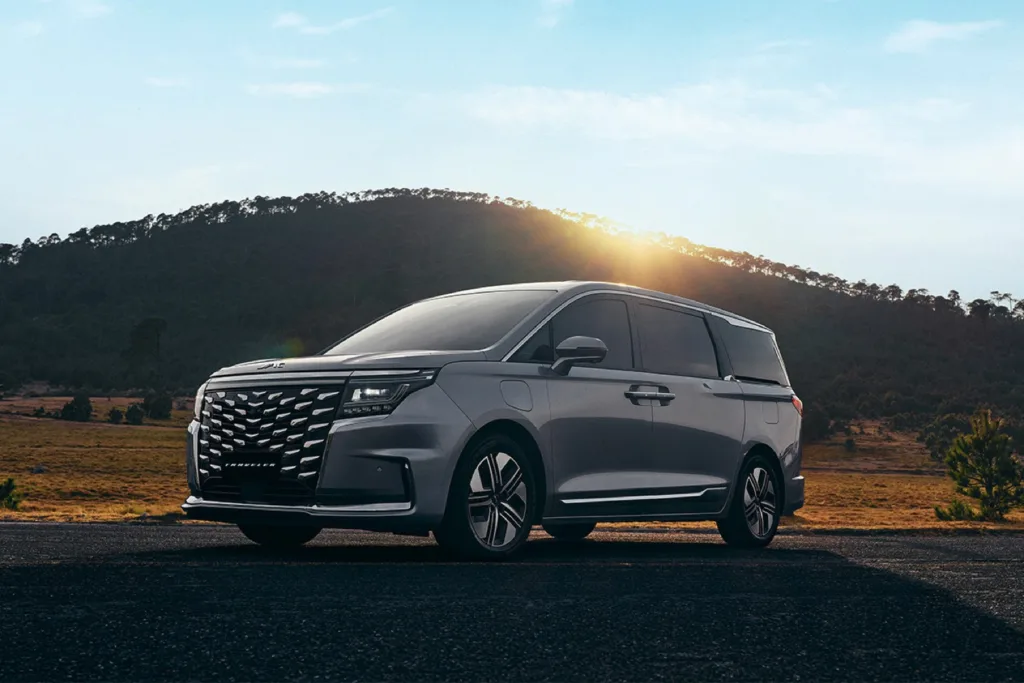 JAC Traveler PHEV 2026