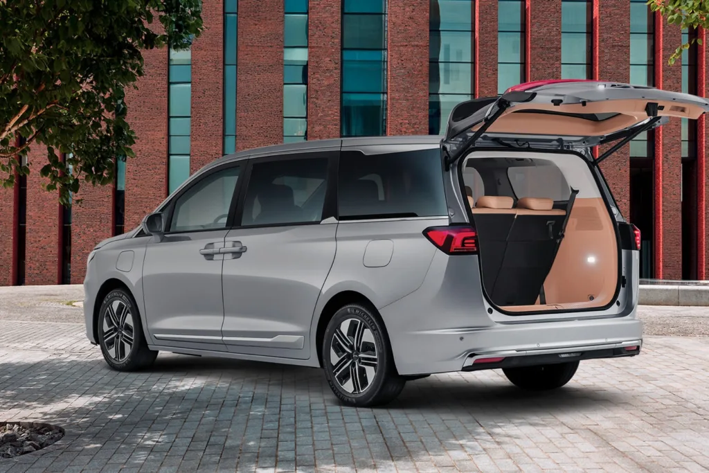 JAC Traveler PHEV 2026