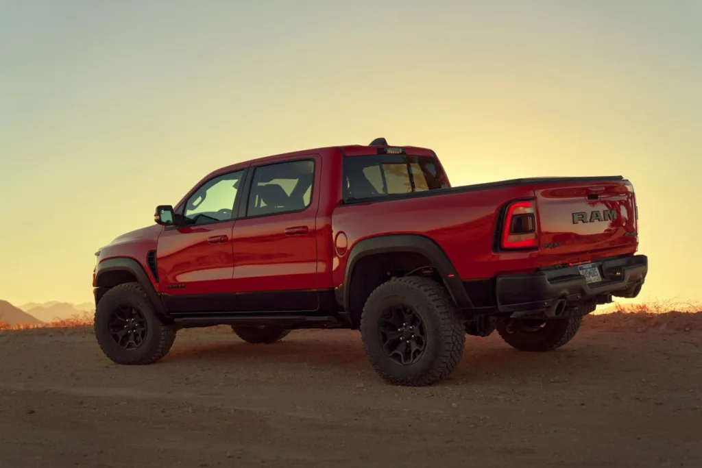 Ram 1500 TRX regreso 2026