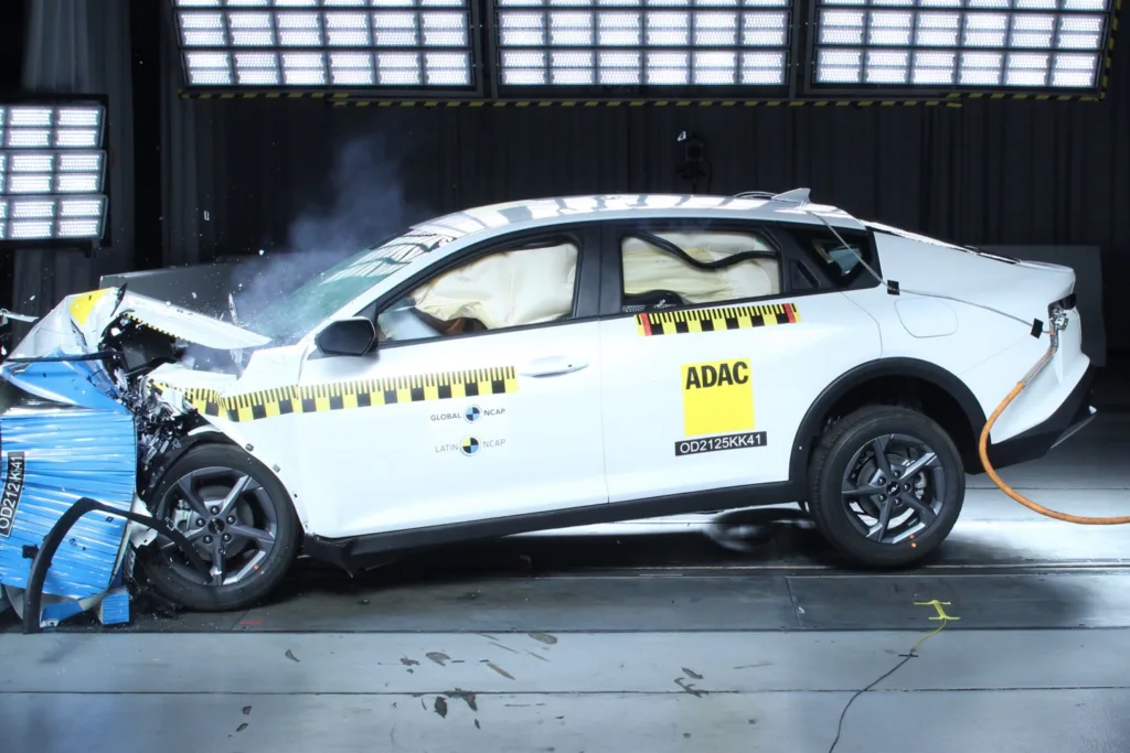 Kia K4 5 Estrellas Latin NCAP