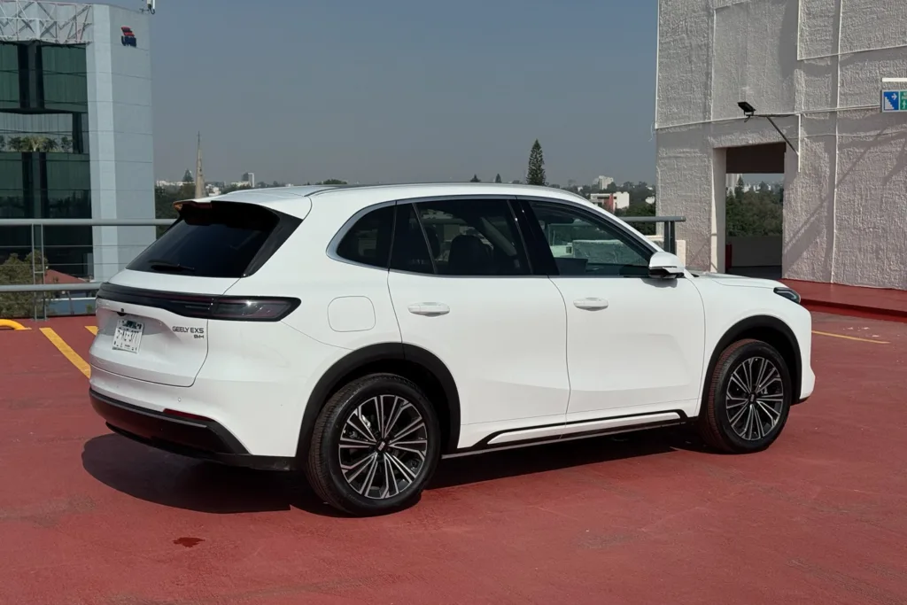Geely EX5 EM-i Prueba