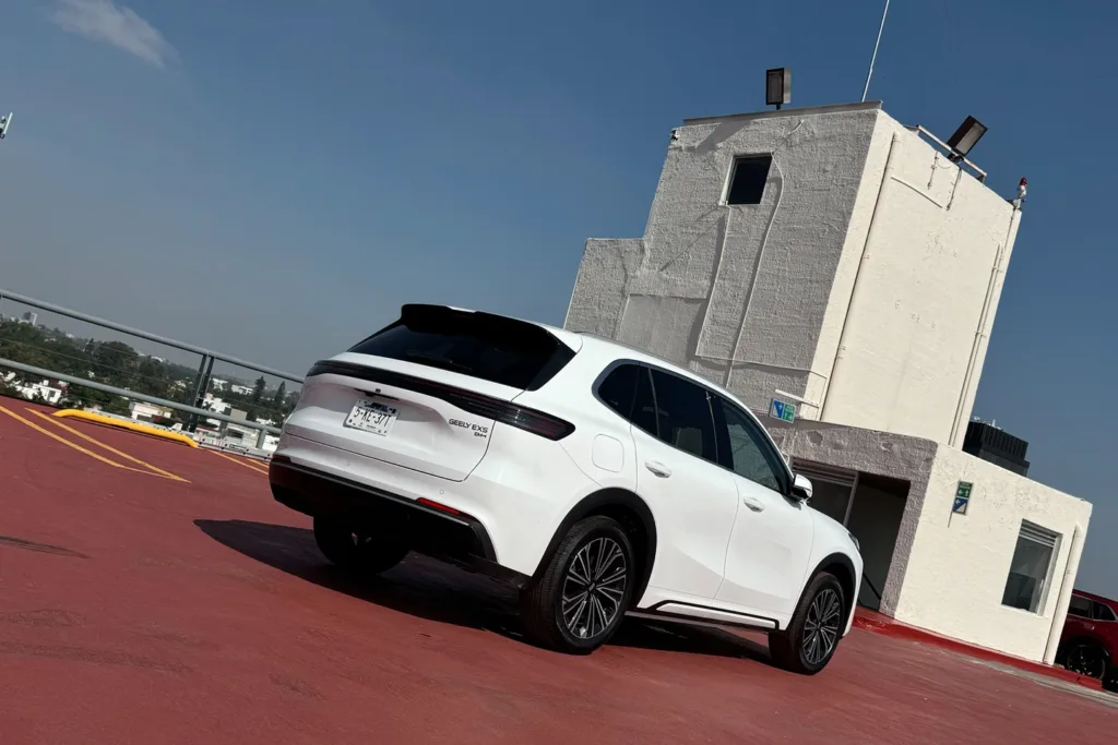 Geely EX5 EM-i Prueba