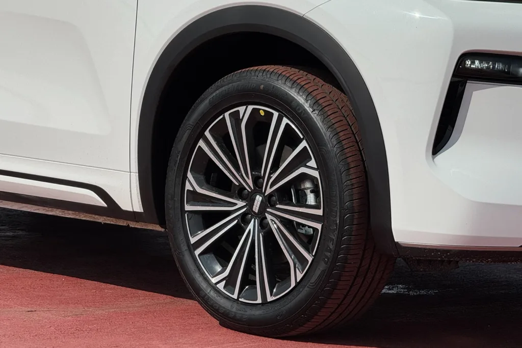 Geely EX5 EM-i Prueba