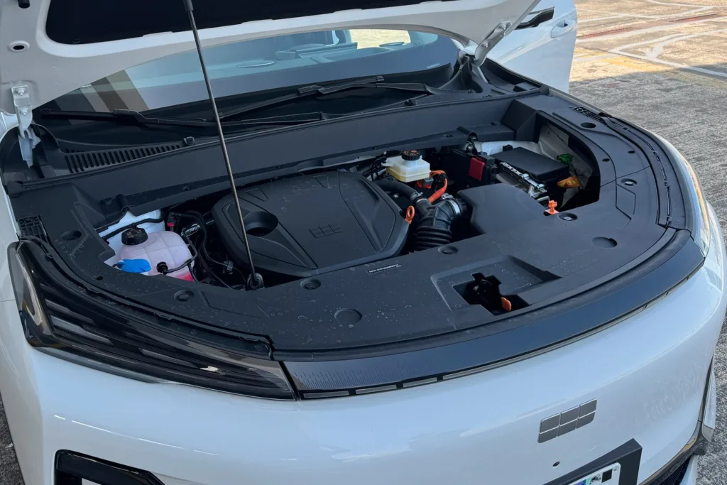 Geely EX5 EM-i Prueba