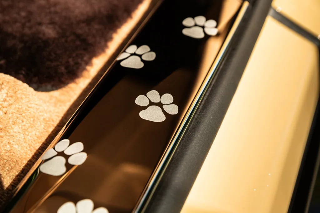Rolls-Royce Spectre Bailey Perro