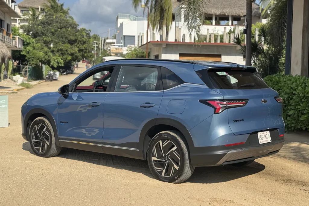 Chevrolet Captiva PHEV Primer Contacto