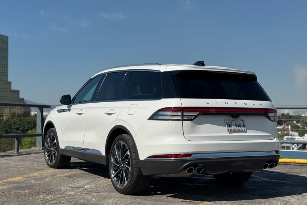 Lincoln Aviator Prueba Largo Plazo 10 Meses