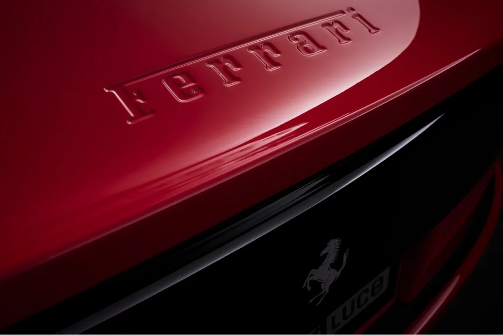 Ferrari Luce EV Oficial