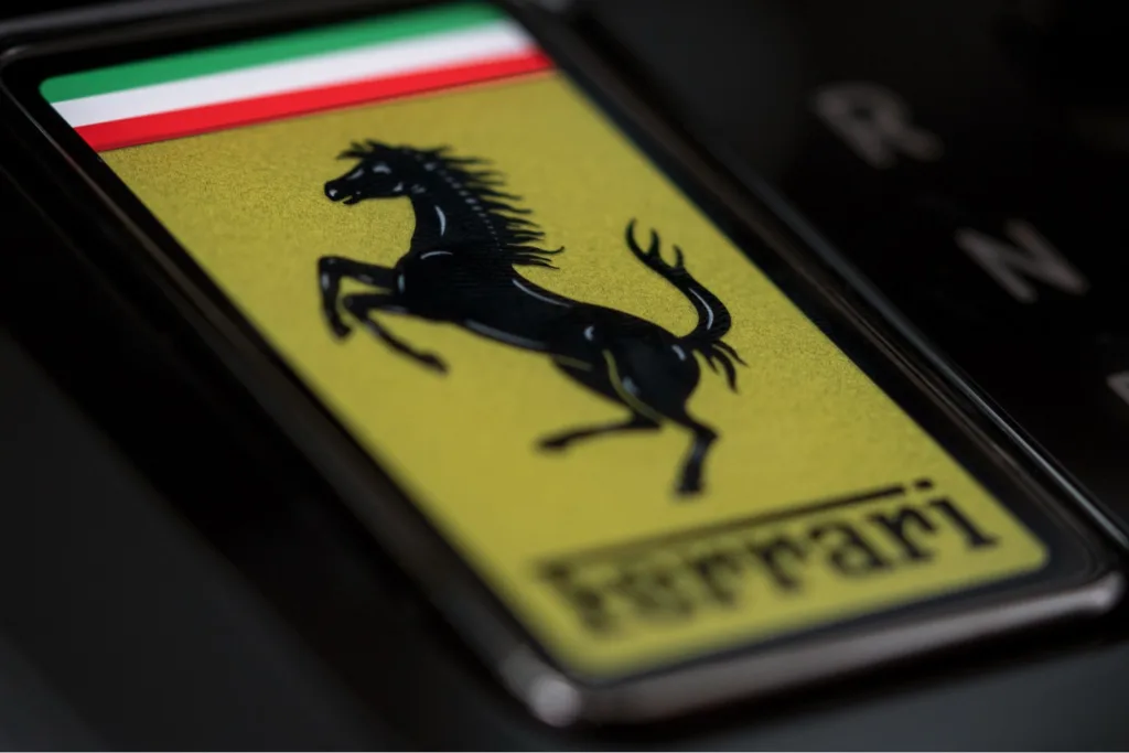 Ferrari Luce EV Oficial