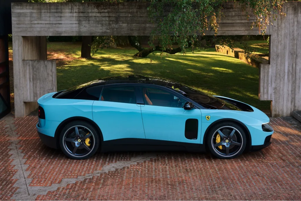Ferrari Luce EV Oficial