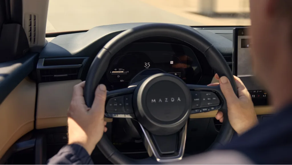 Mazda Nuevo Logo / Imagen