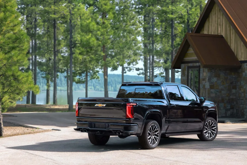 Chevrolet Silverado / Cheyenne 2027
