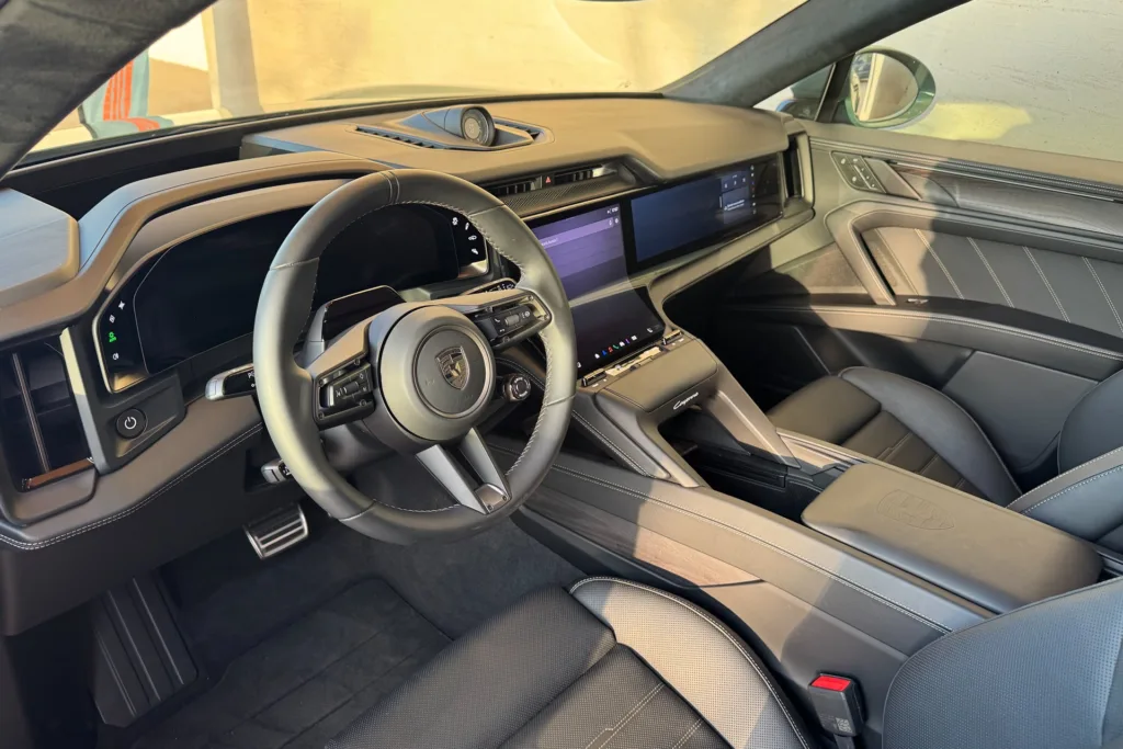 Porsche Cayenne Electric Primer Contacto